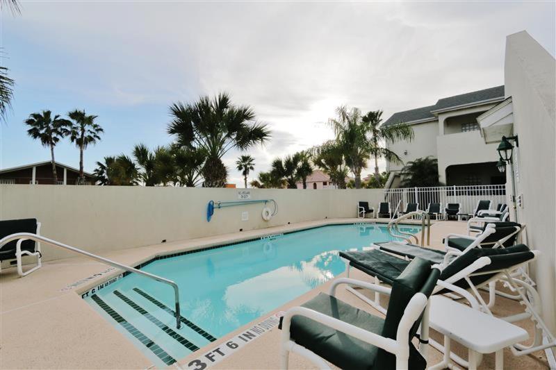 South Padre Island Condo With Pool Access And Balcony! Exterior photo